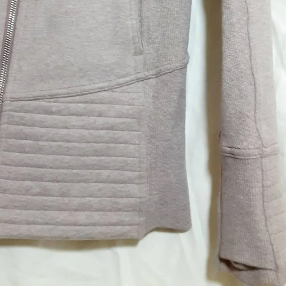 Lululemon Activewear Sweatshirt/Jacket